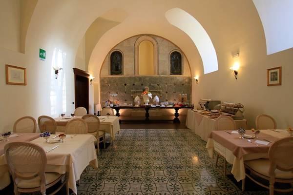 Hotel San Paolo Al Convento Trani Exterior foto