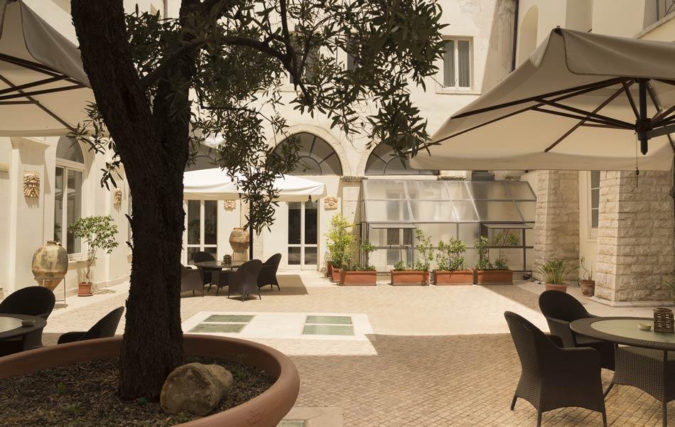 Hotel San Paolo Al Convento Trani Exterior foto