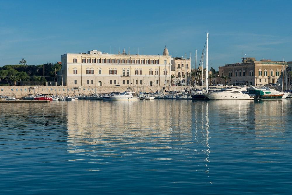 Hotel San Paolo Al Convento Trani Exterior foto